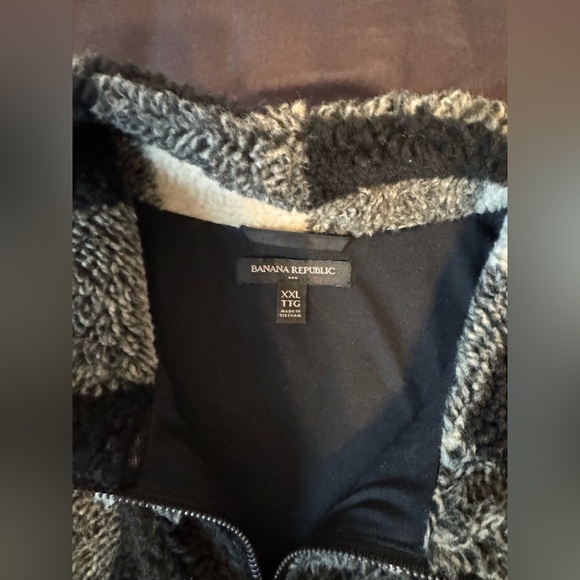 Banana Republic Factory Full Zip Sherpa Checkerboard Vest - Picture 2 of 3